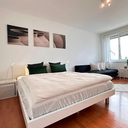 Cozy One-bedroom In Hongg *